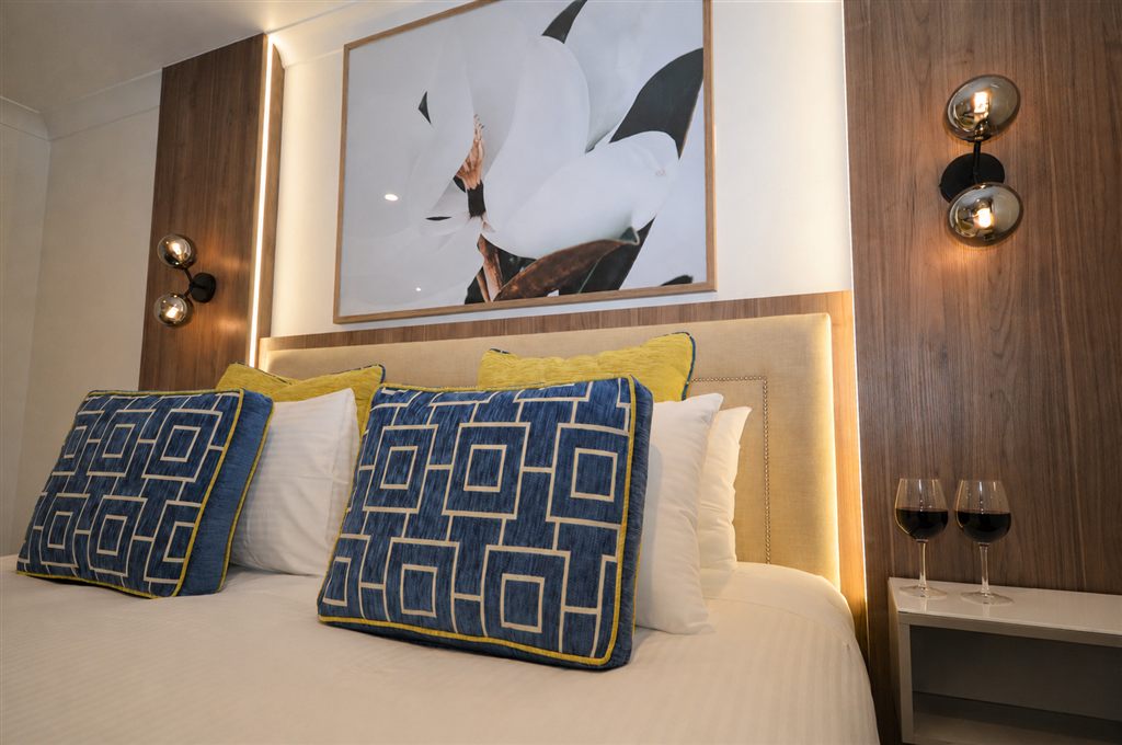 Premier King room at Bluegum Dubbo this winter